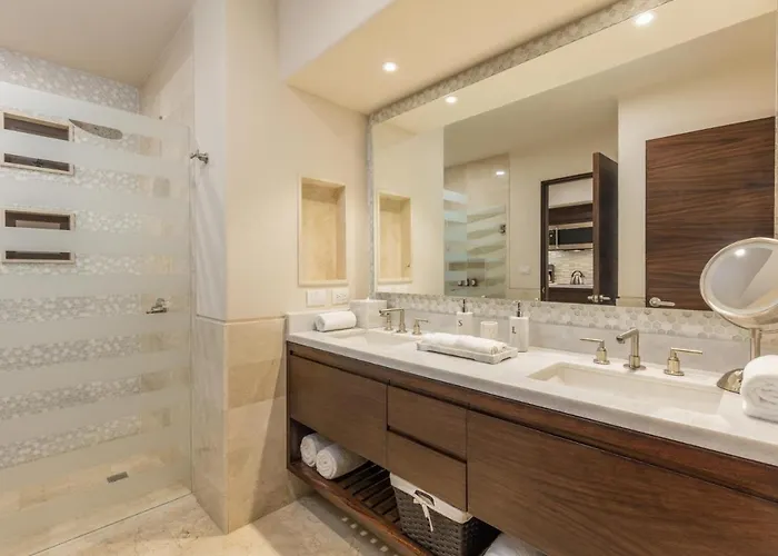 Diamante Ocean Club - Luxury Living *